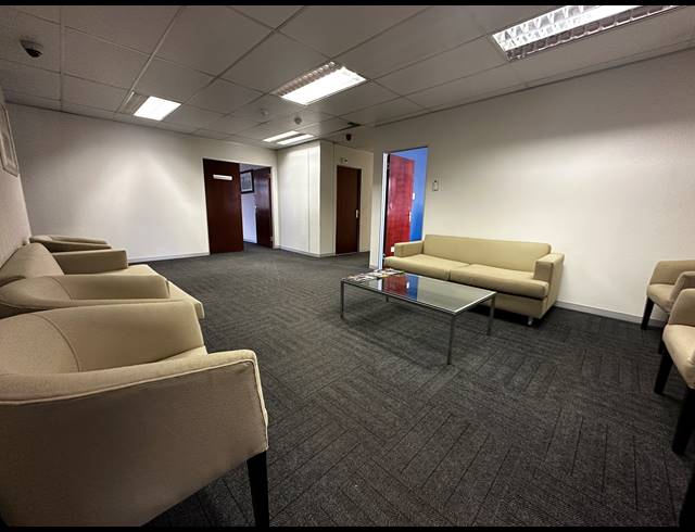 1,320M² OFFICE FOR SALE IN RIVONIA